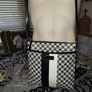 KATE SPADE PENN PLACE KEISHA IN BEAUTIFUL CONDITION